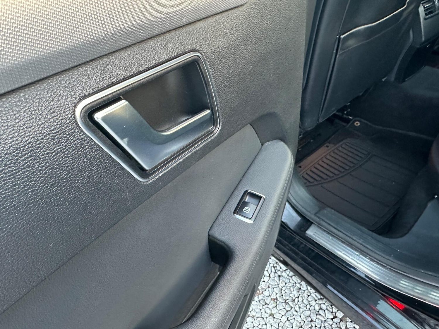 Used Mercedes-Benz E Class 2012 for sale - 76990621: Photo 36