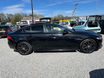 Used Jaguar XE 2016 for sale - 79554543: Photo