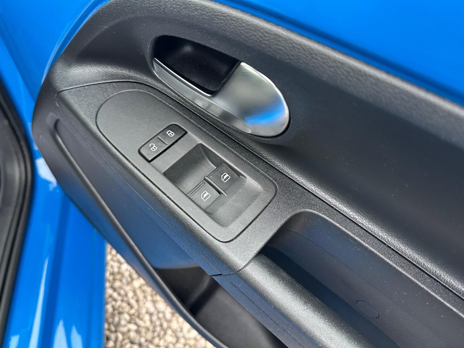 Used Volkswagen up! 2015 for sale - 77049731: Photo 37