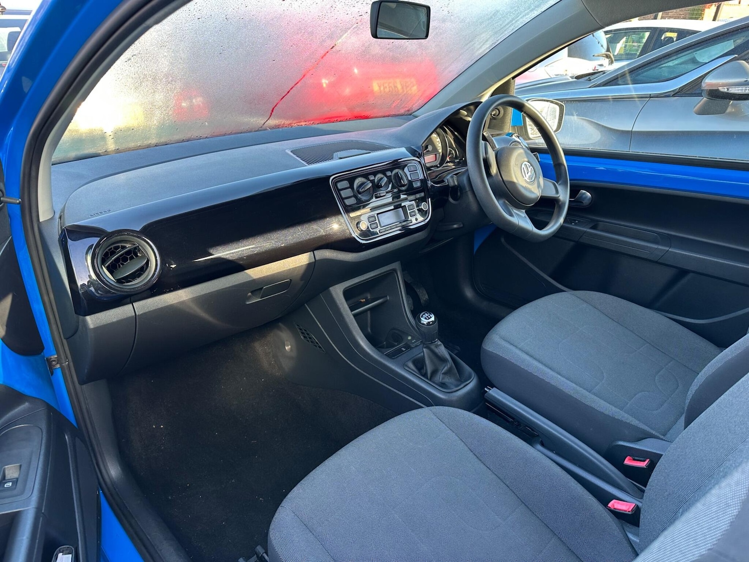 Used Volkswagen up! 2015 for sale - 77049731: Photo 6