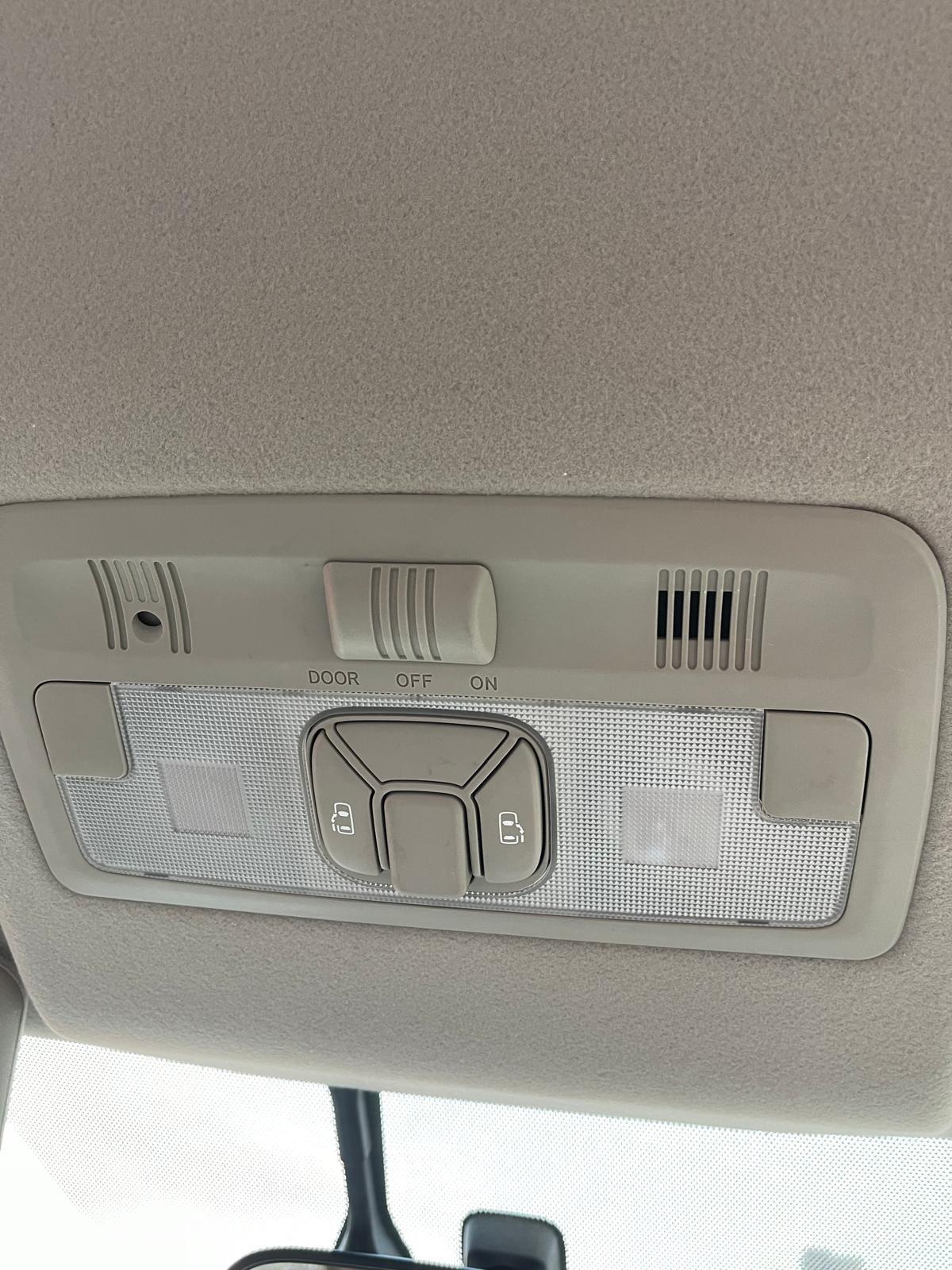 Used Toyota Estima 2019 for sale - 76314862: Photo 35