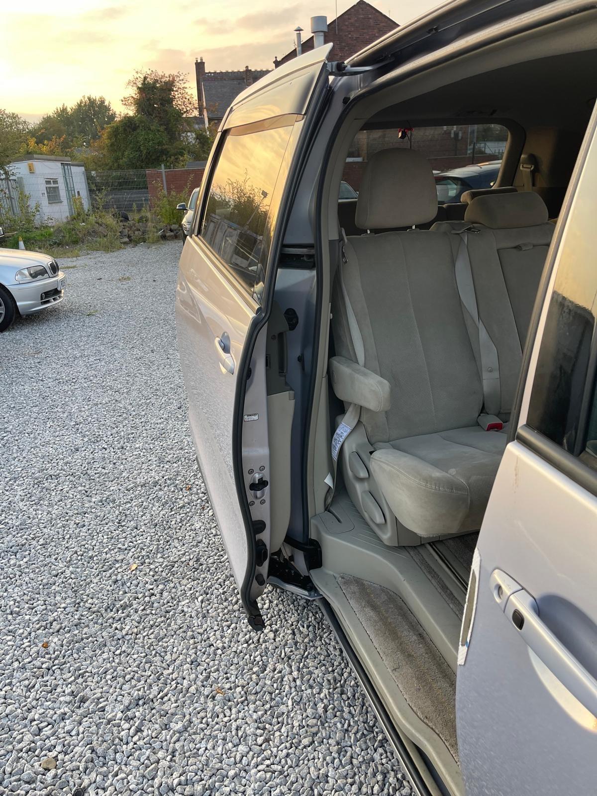 Used Toyota Estima 2019 for sale - 76314862: Photo 61