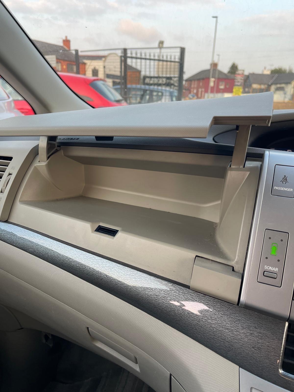 Used Toyota Estima 2019 for sale - 76314862: Photo 65