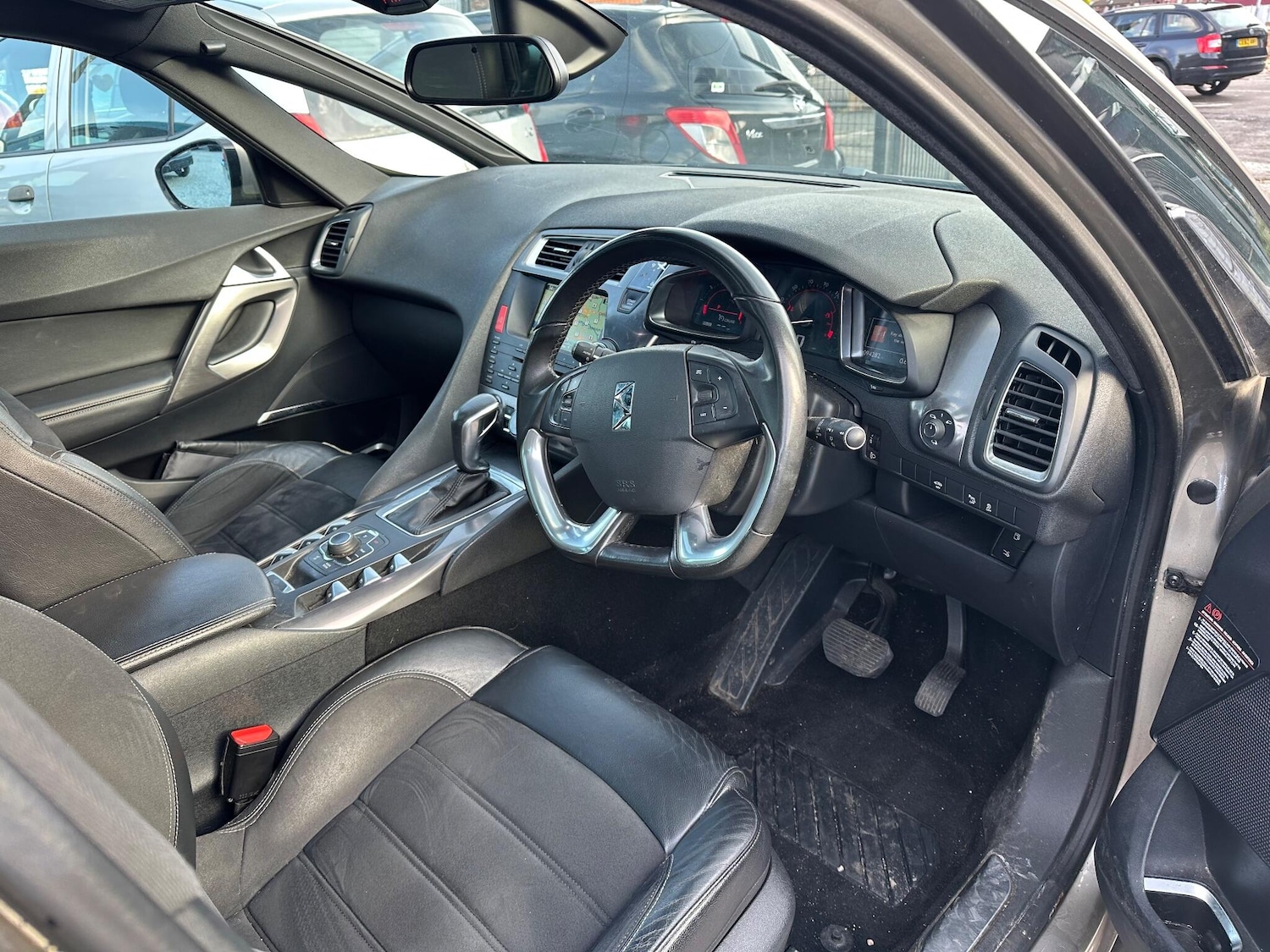 Used Citroen DS5 2013 for sale - 76433330: Photo 8