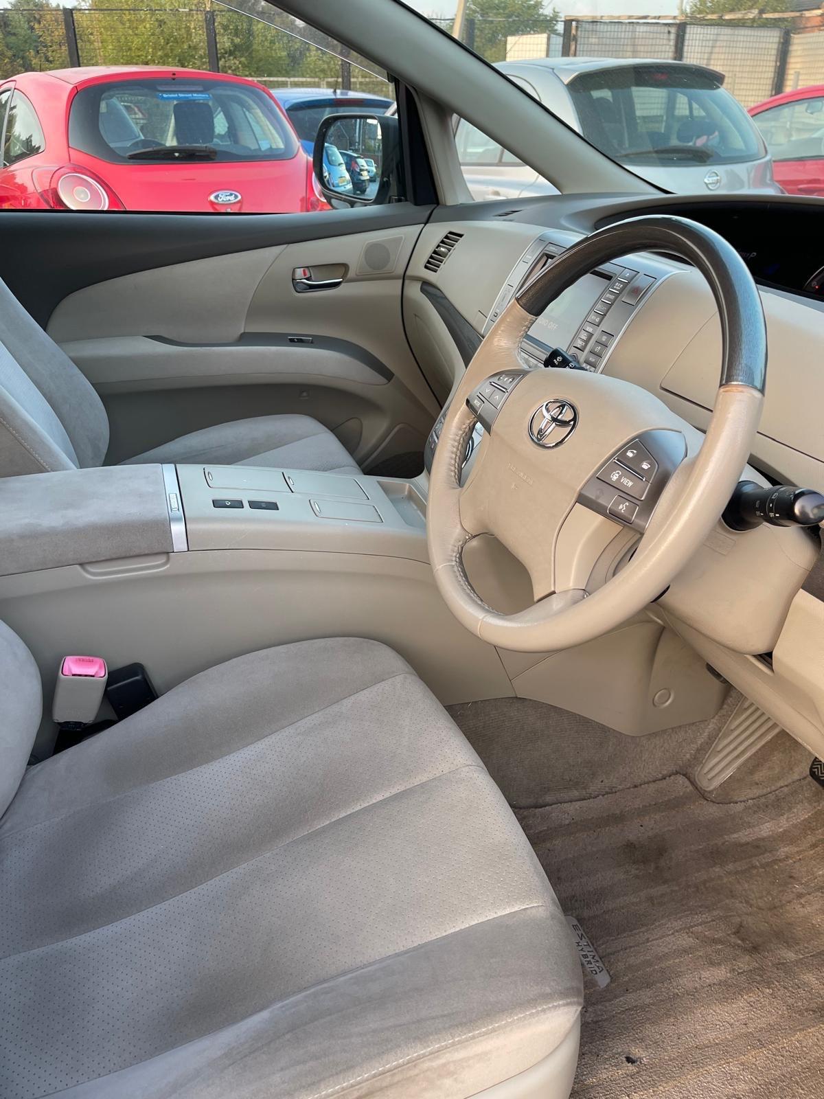Used Toyota Estima 2019 for sale - 76993962: Photo 7