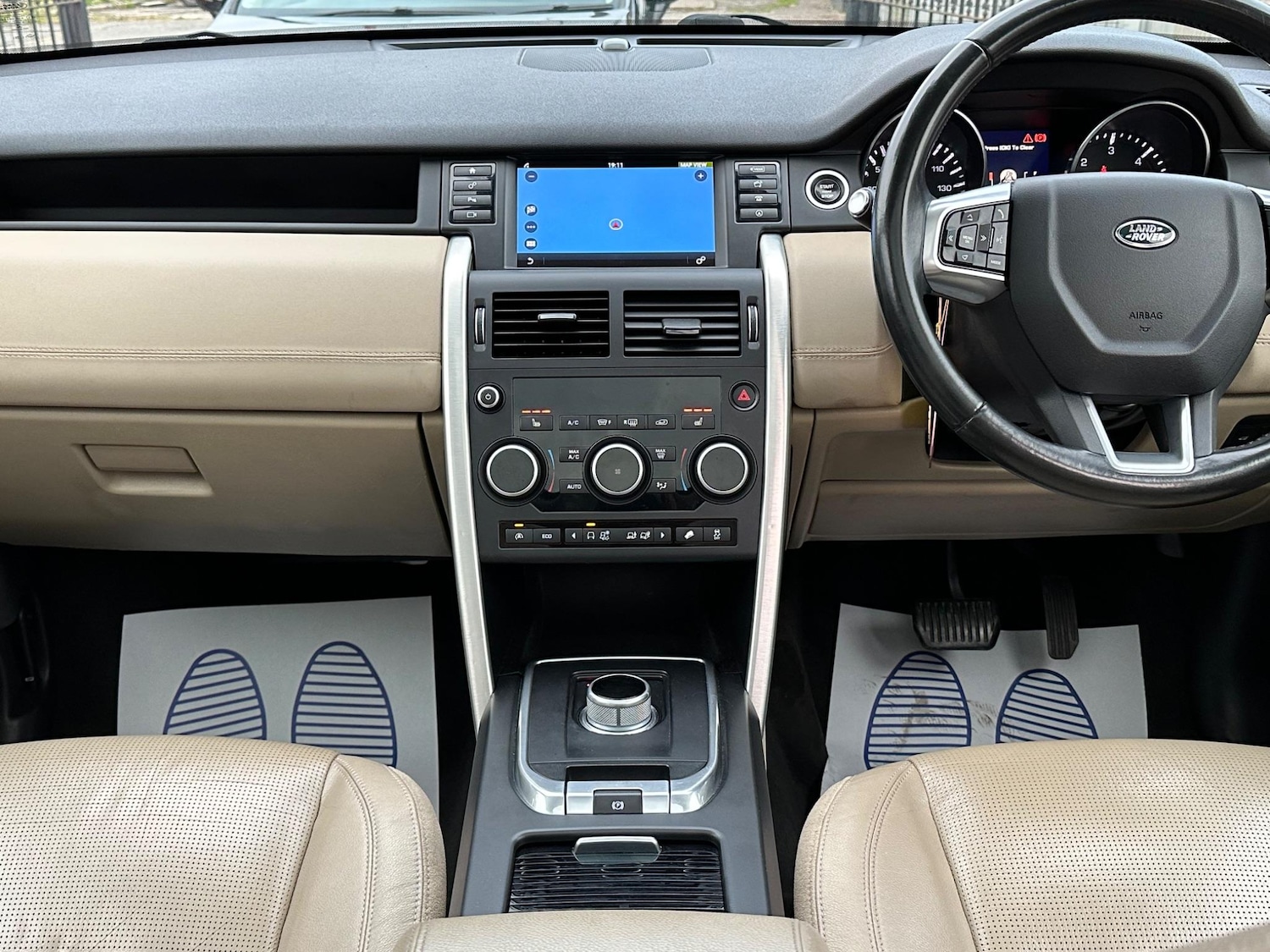 Used Land Rover Discovery Sport for sale - 78115946: Photo 23