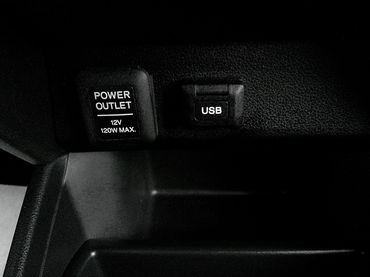 Used Honda Jazz 2014 for sale - 76547857: Photo 30