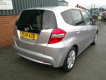 Used Honda Jazz 2014 for sale - 76547857: Photo