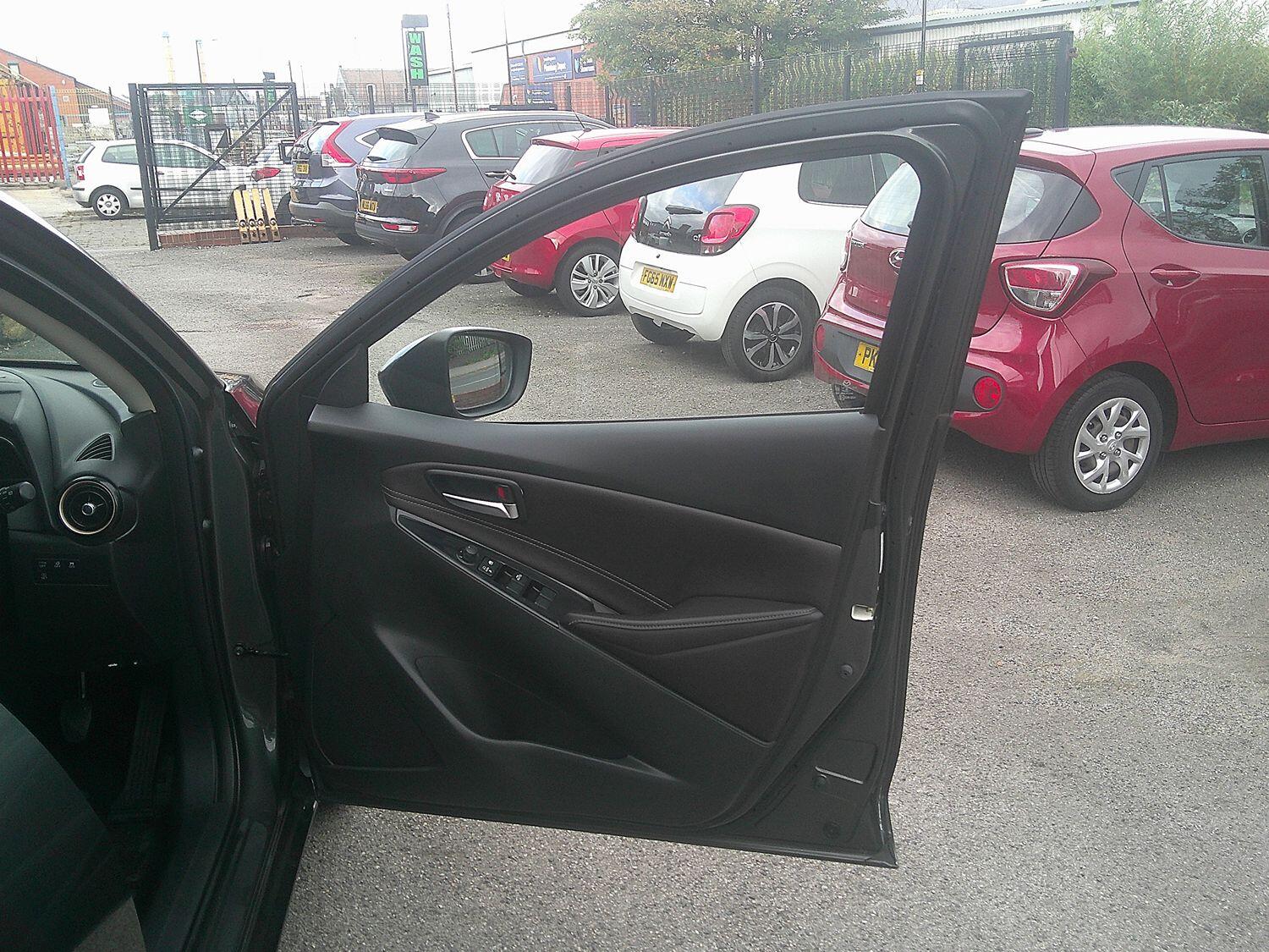 Used Mazda Mazda2 2018 for sale - 76107293: Photo 17