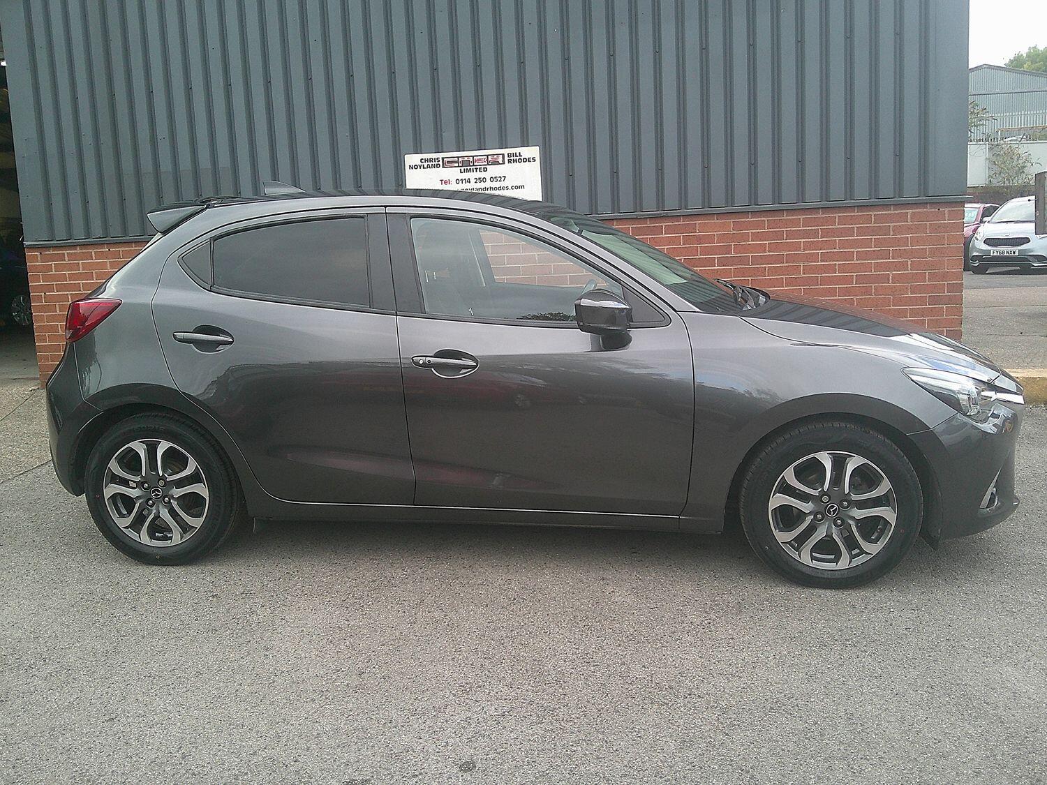 Used Mazda Mazda2 2018 for sale - 76107293: Photo 2
