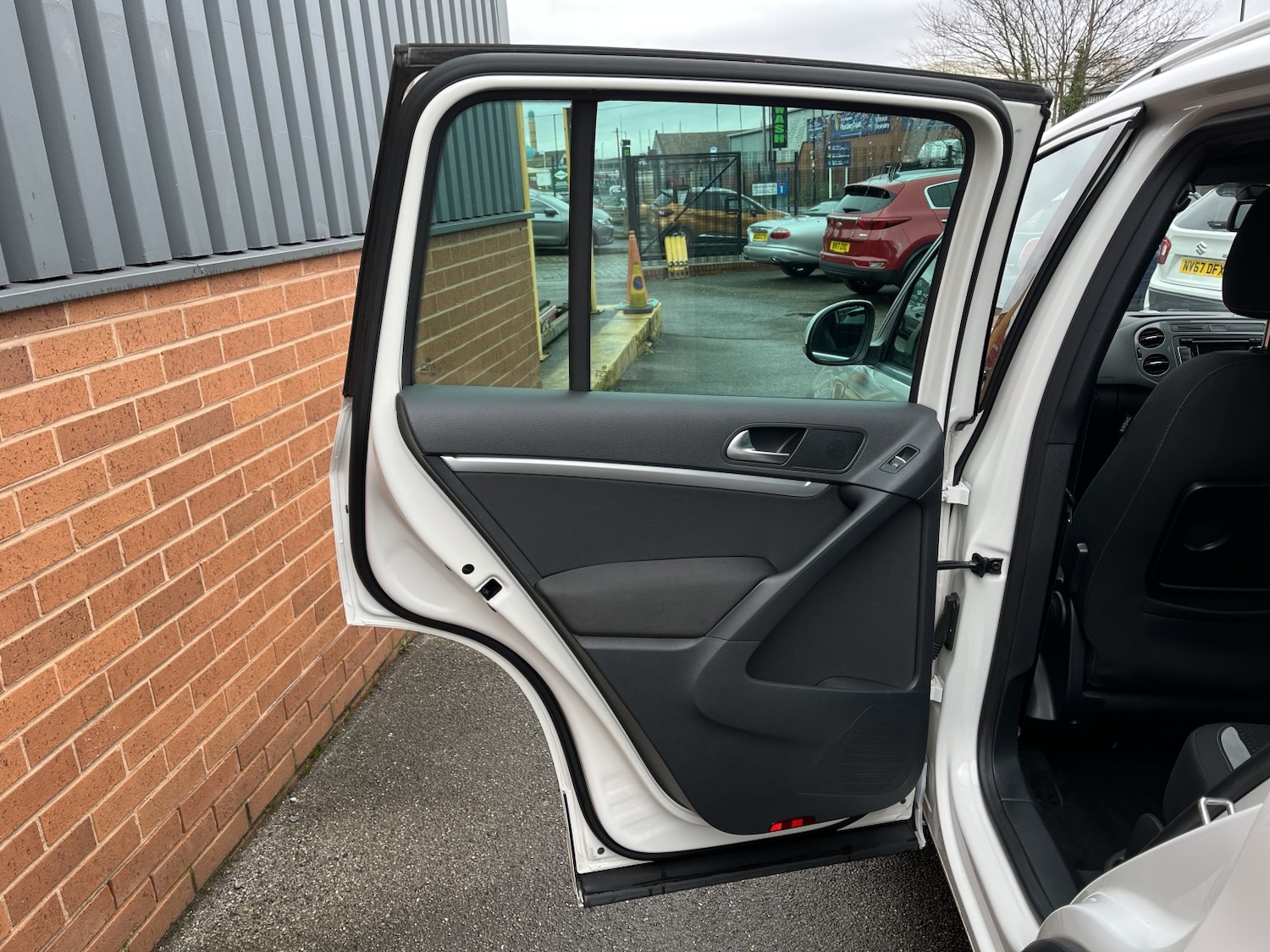 Used Volkswagen Tiguan 2013 for sale - 77622512: Photo 16