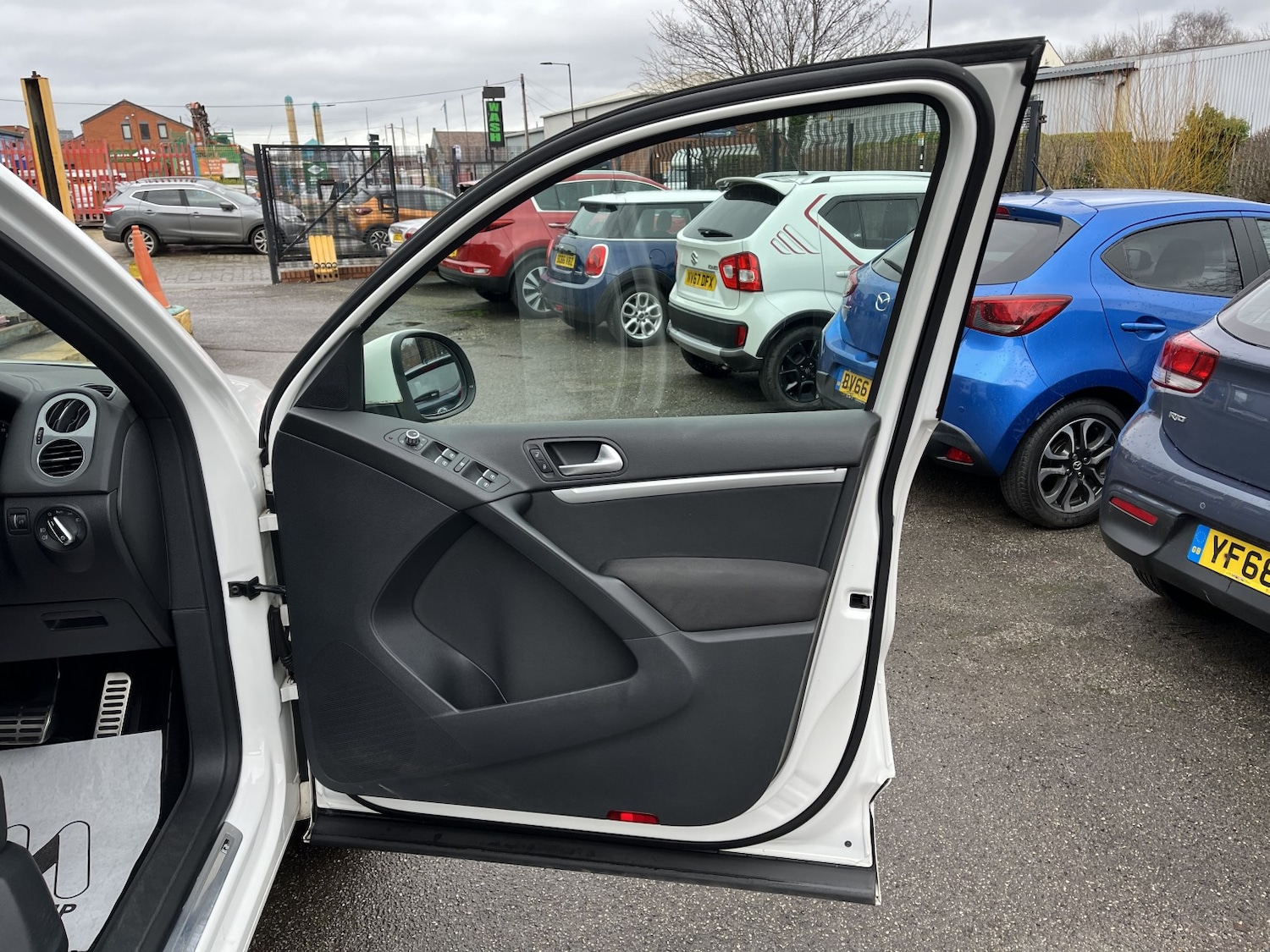 Used Volkswagen Tiguan 2013 for sale - 77622512: Photo 17