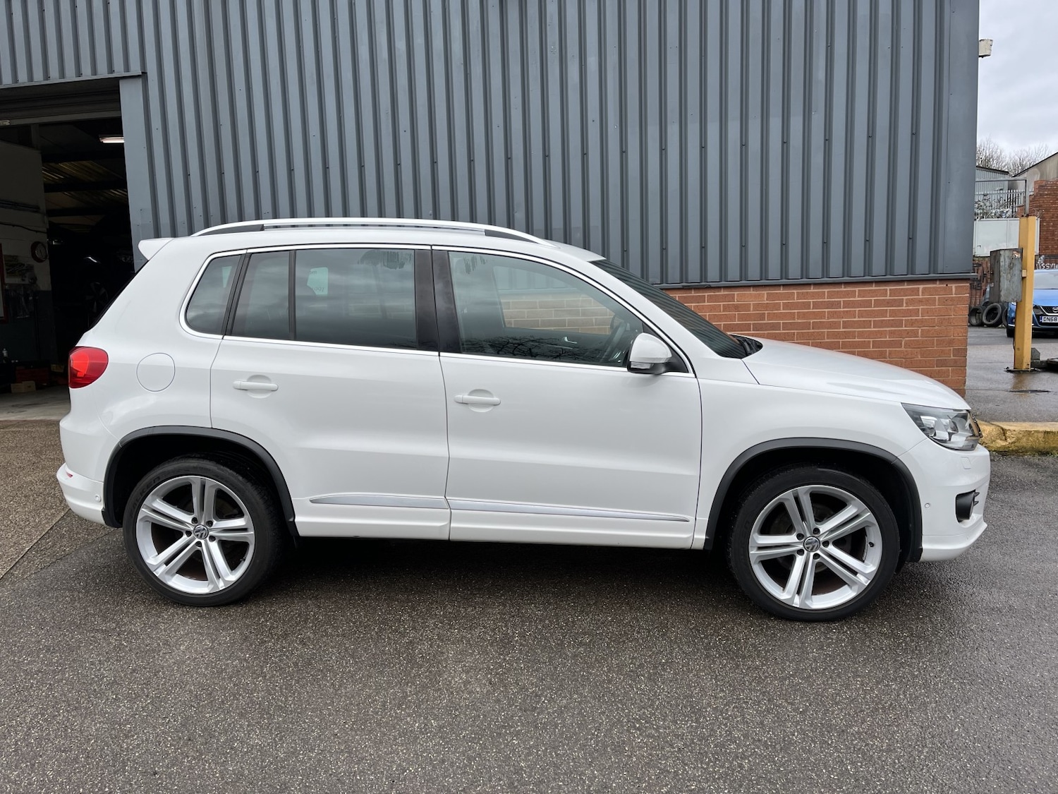 Used Volkswagen Tiguan 2013 for sale - 77622512: Photo 2