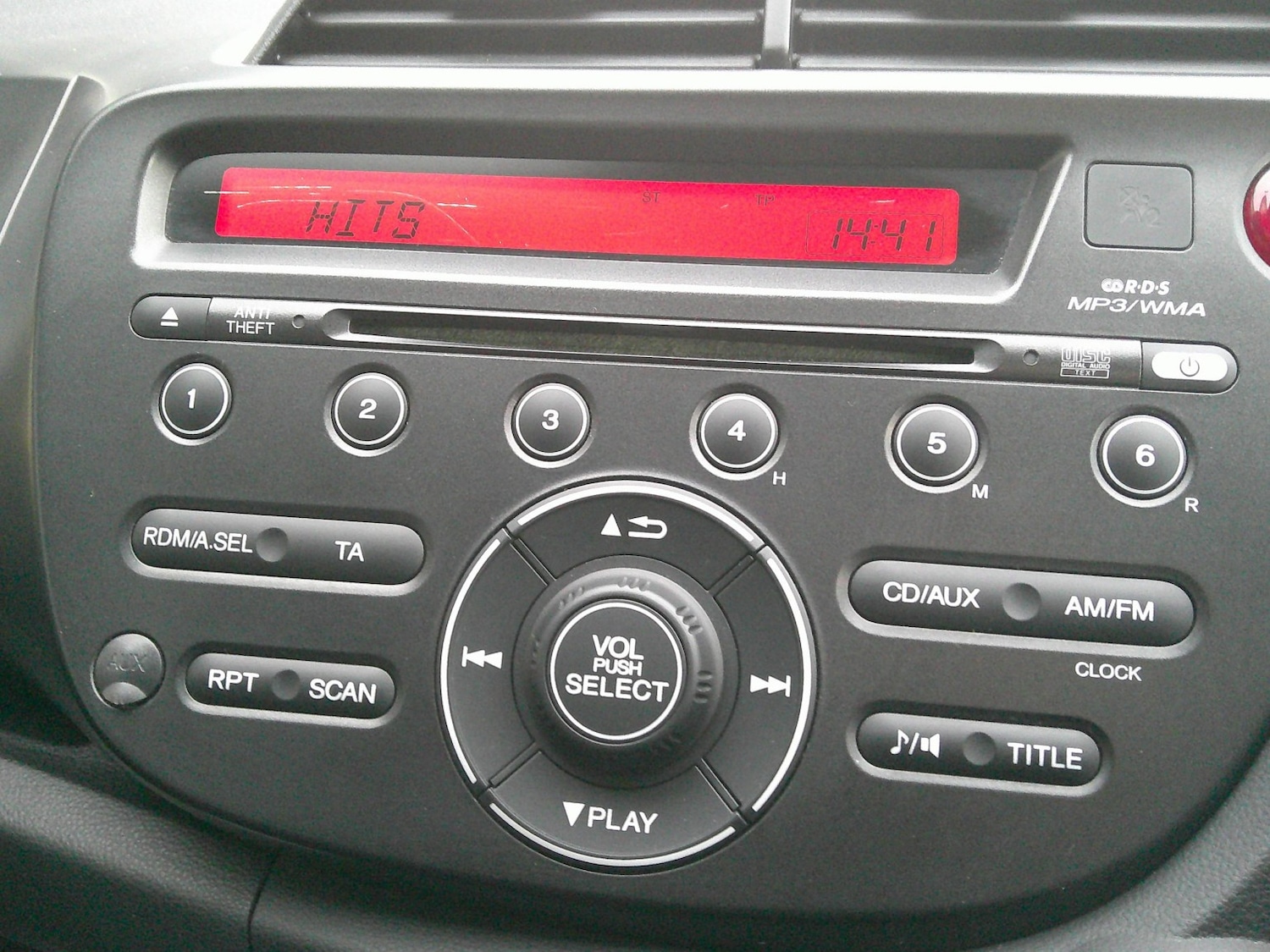 Used Honda Jazz 2014 for sale - 76656117: Photo 27