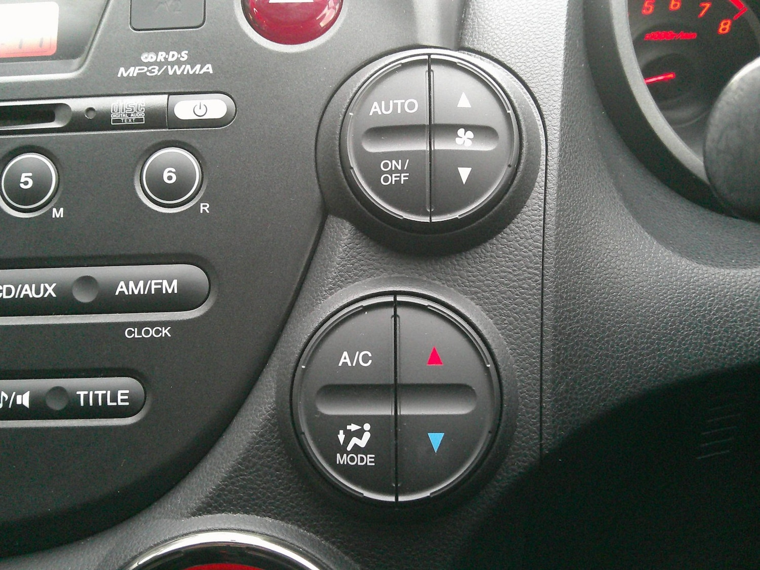 Used Honda Jazz 2014 for sale - 76656117: Photo 28