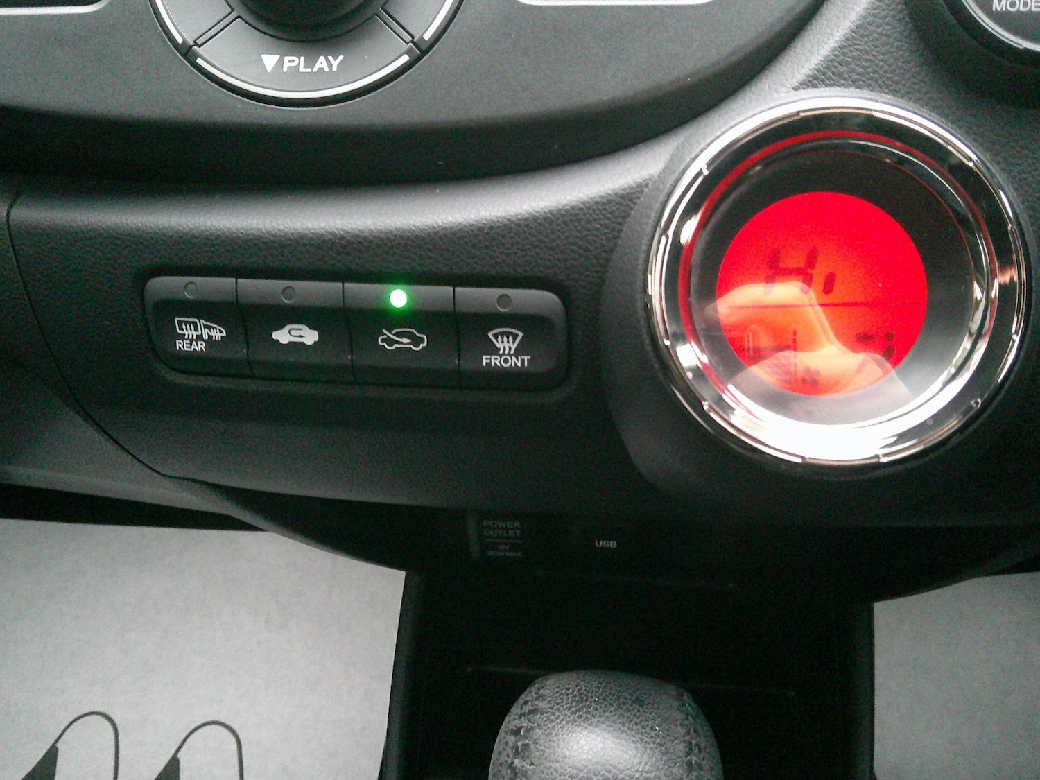 Used Honda Jazz 2014 for sale - 76656117: Photo 29