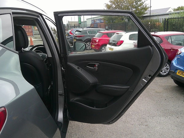 Used Hyundai Ix35 2013 for sale - 76107313: Photo 18