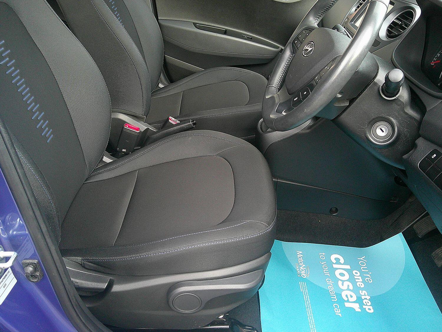 Used Hyundai i10 2018 for sale - 76107223: Photo 19