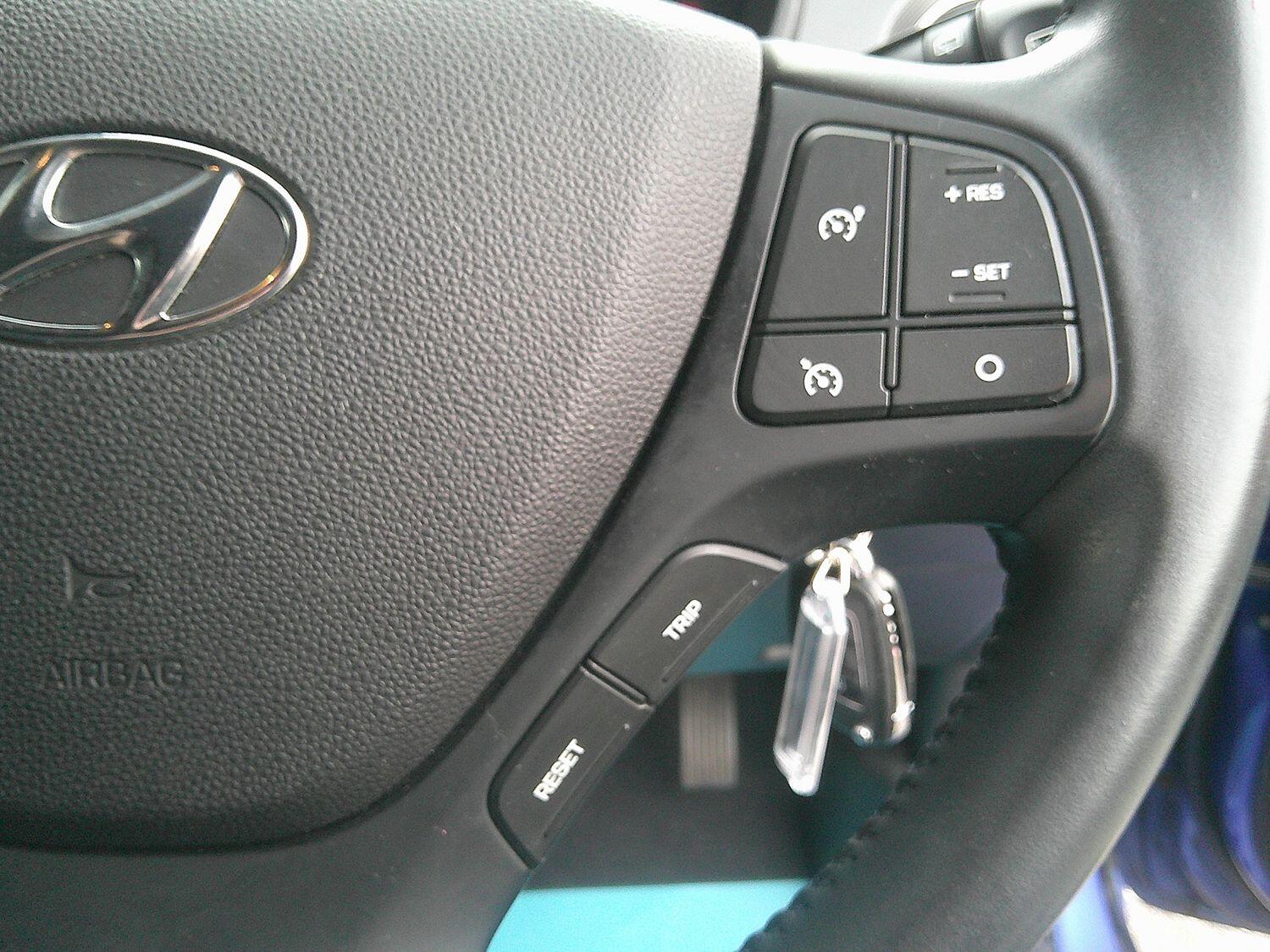 Used Hyundai i10 2018 for sale - 76107223: Photo 36