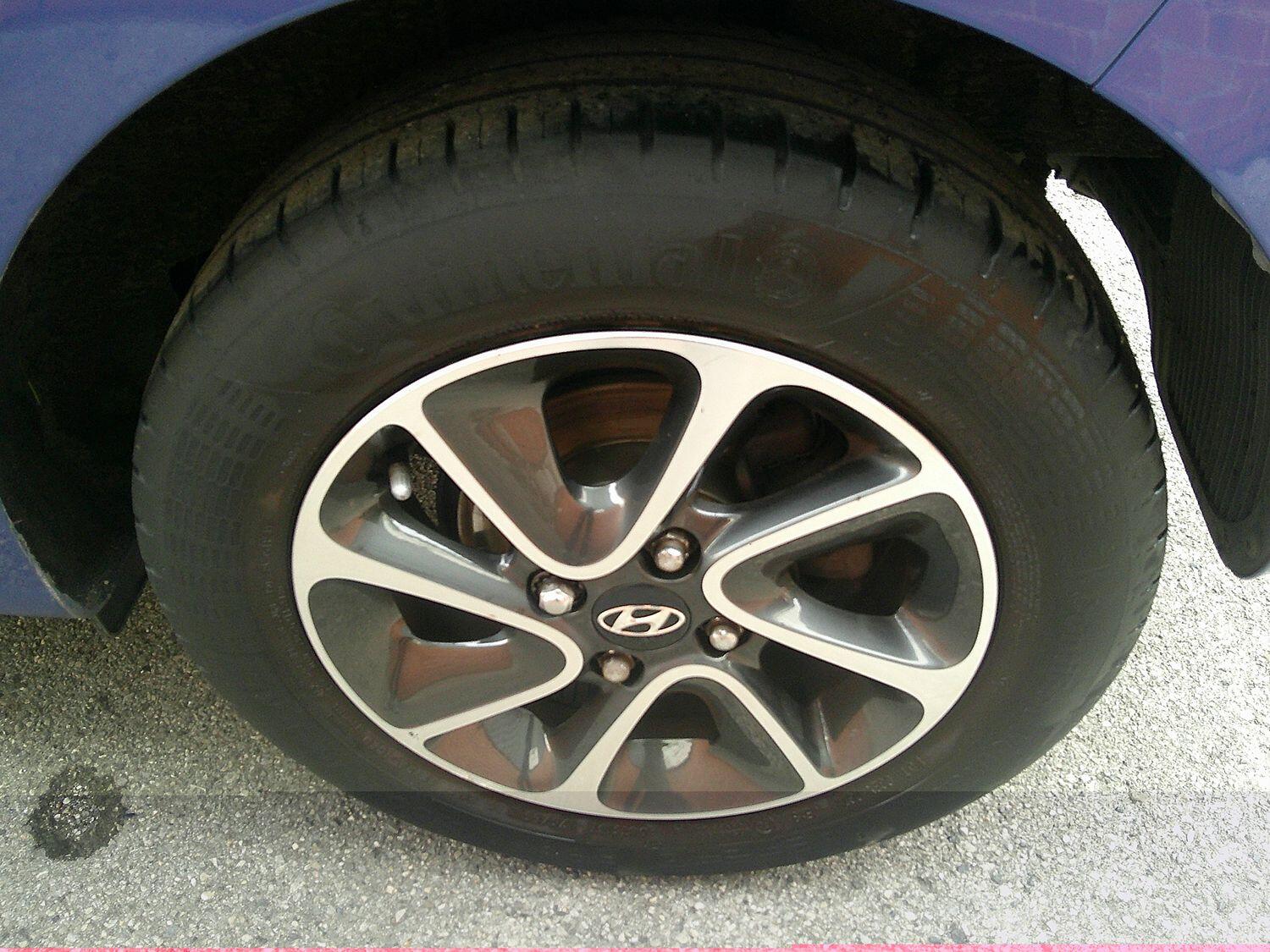 Used Hyundai i10 2018 for sale - 76107223: Photo 42
