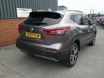 Used Nissan Qashqai 2017 for sale - 76107443: Photo