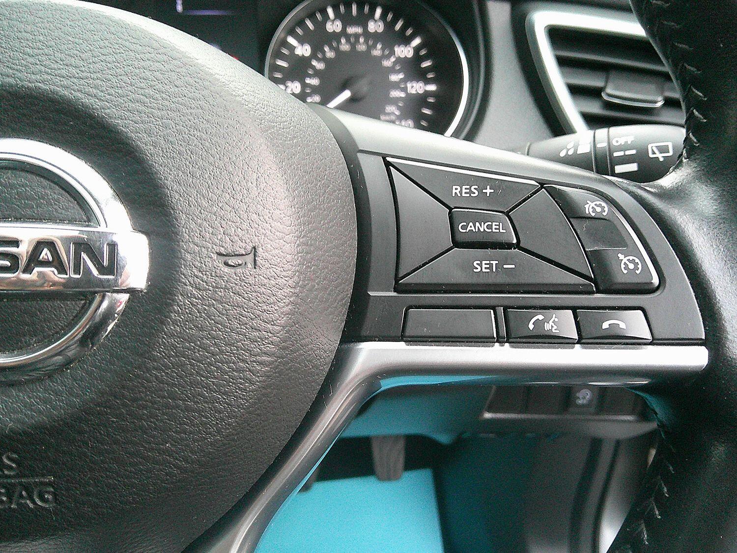 Used Nissan Qashqai 2017 for sale - 76107443: Photo 41