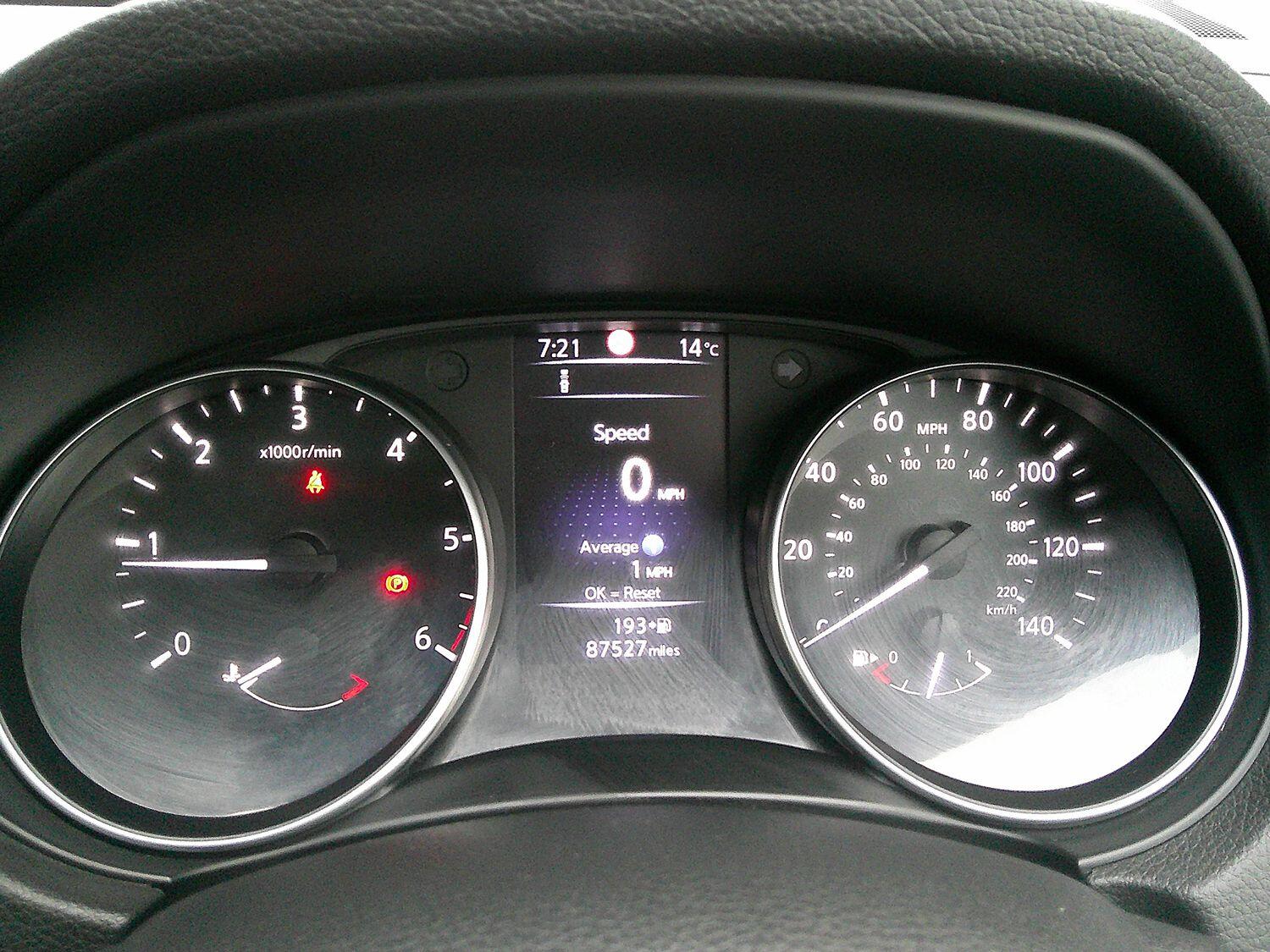 Used Nissan Qashqai 2017 for sale - 76107443: Photo 42