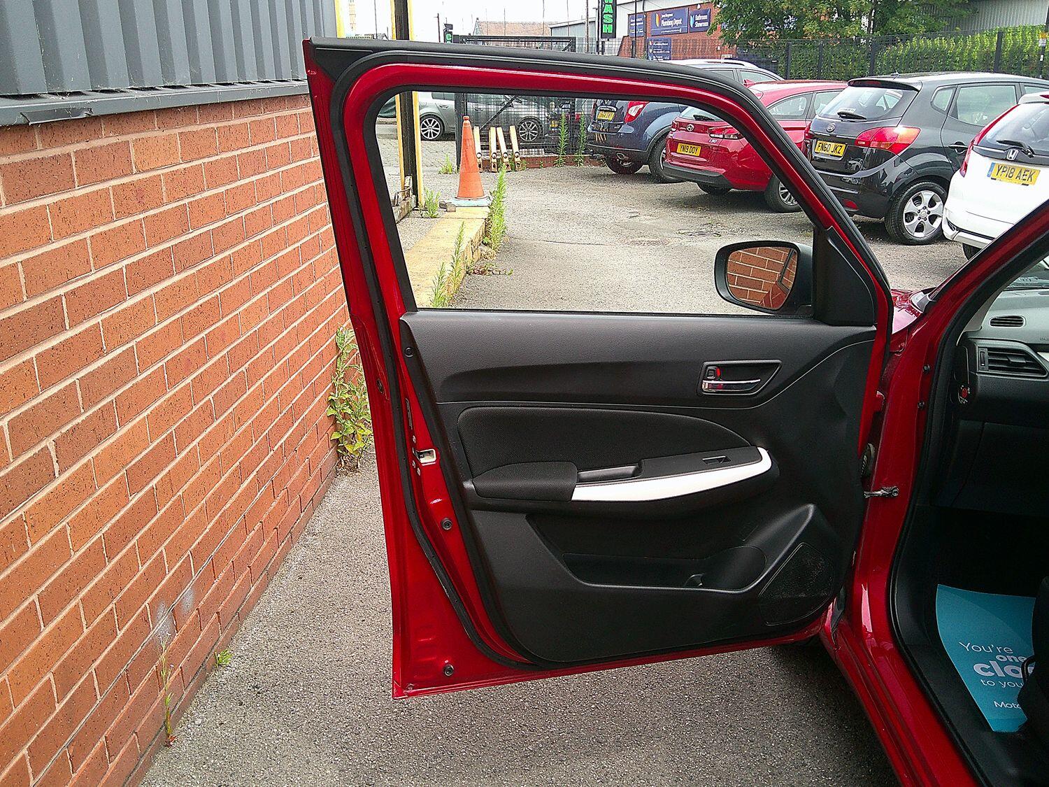 Used Suzuki Swift 2017 for sale - 76794201: Photo 15