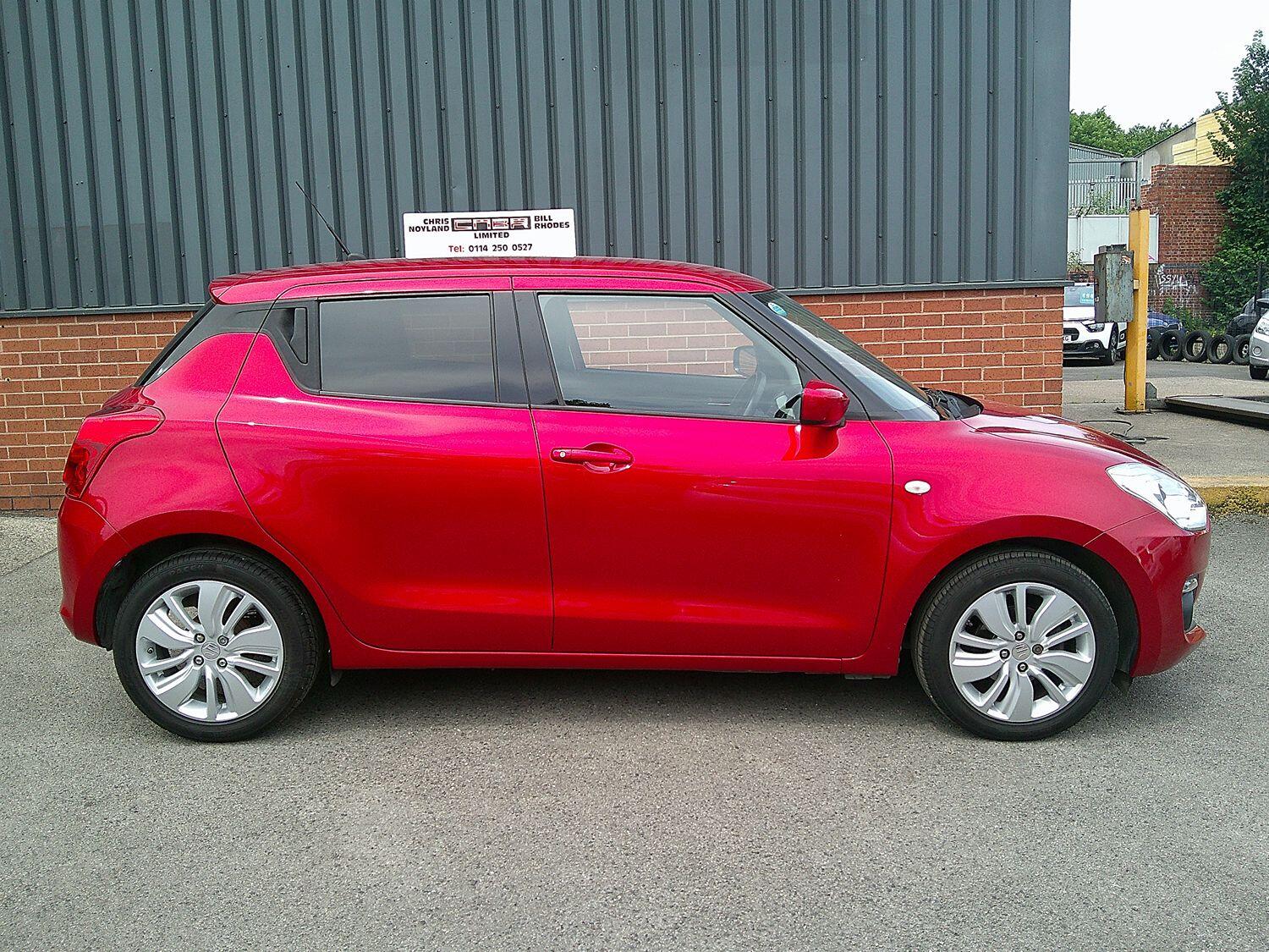 Used Suzuki Swift 2017 for sale - 76794201: Photo 2