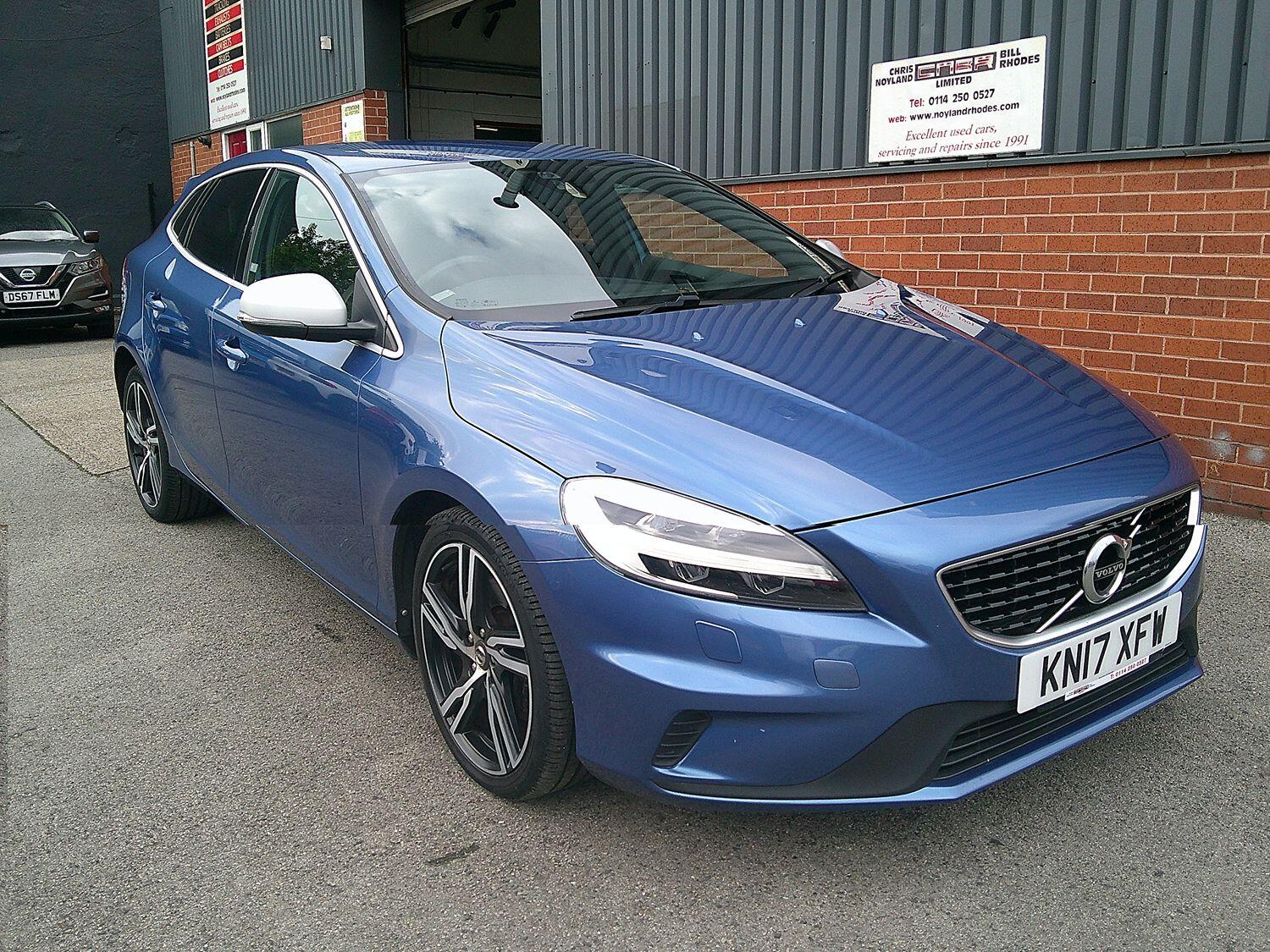 Used Volvo V40 2017 for sale - 76164626: Photo 1
