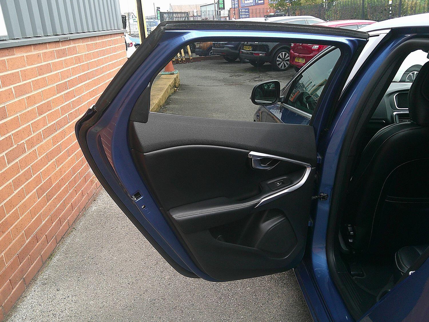 Used Volvo V40 2017 for sale - 76164626: Photo 16
