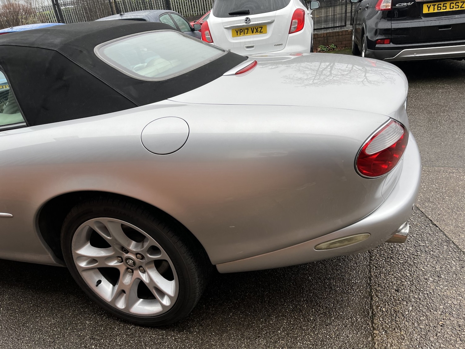 Used Jaguar XK8 2002 for sale - 77423381: Photo 11