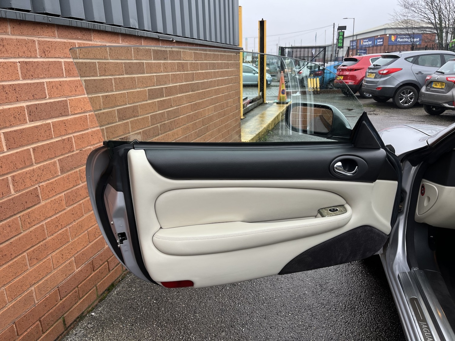 Used Jaguar XK8 2002 for sale - 77423381: Photo 14