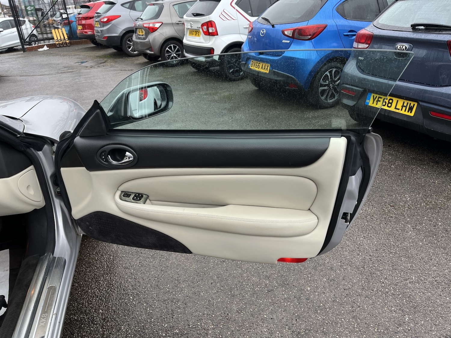 Used Jaguar XK8 2002 for sale - 77423381: Photo 15