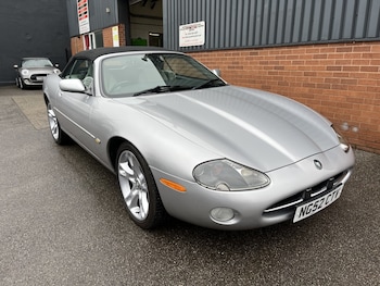 Used Jaguar XK8 2002 for sale - 77423381: Photo