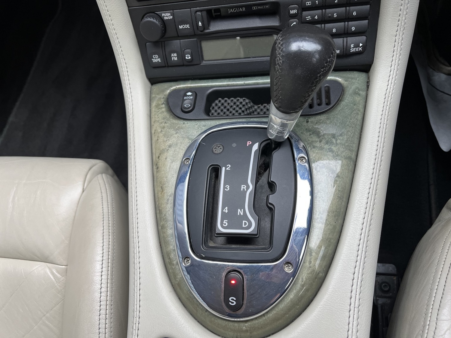 Used Jaguar XK8 2002 for sale - 77423381: Photo 25