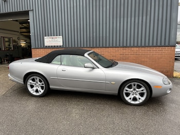 Used Jaguar XK8 2002 for sale - 77423381: Photo