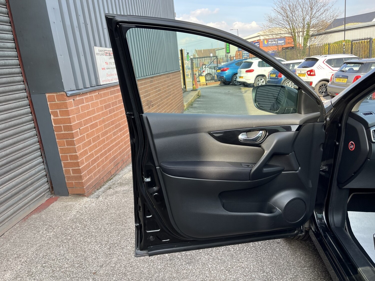 Used Nissan Qashqai 2015 for sale - 78182799: Photo 14