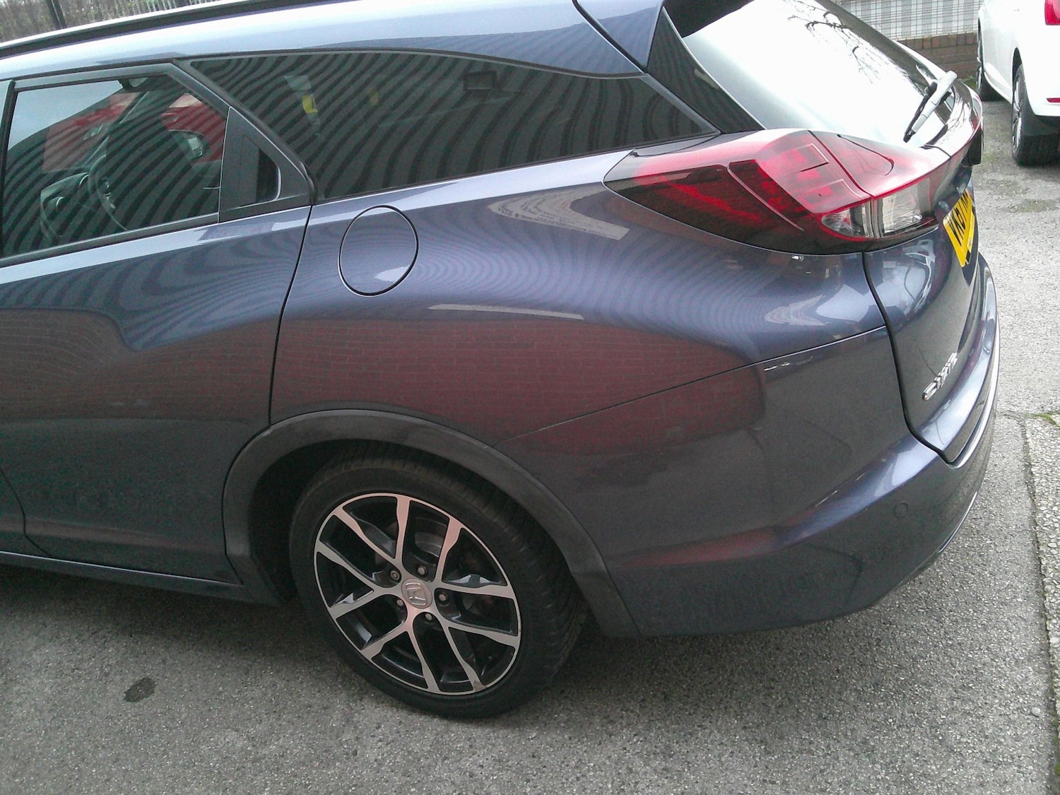 Used Honda Civic 2017 for sale - 76837099: Photo 11