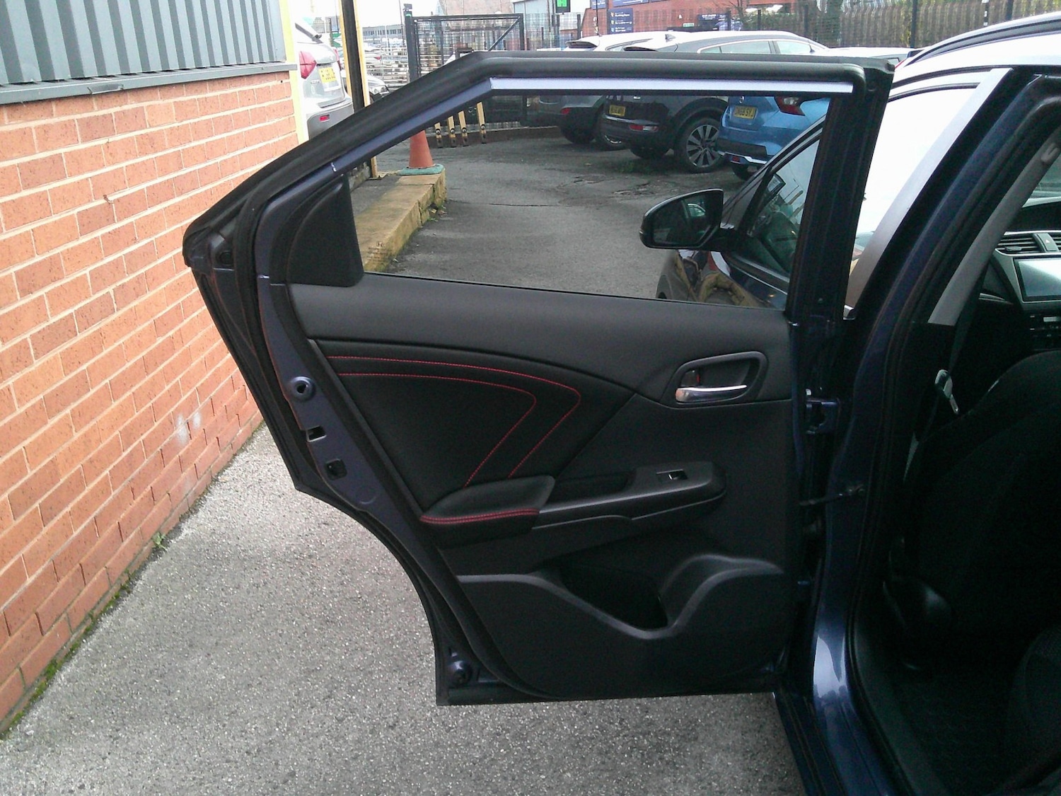 Used Honda Civic 2017 for sale - 76837099: Photo 15