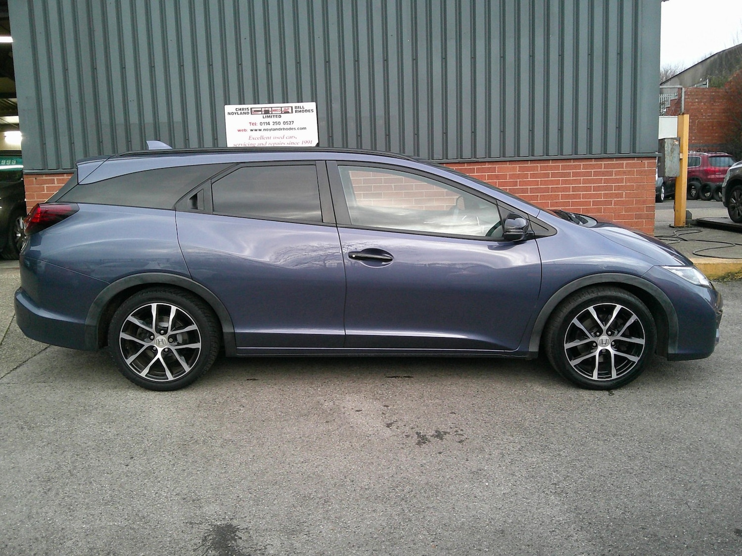 Used Honda Civic 2017 for sale - 76837099: Photo 2