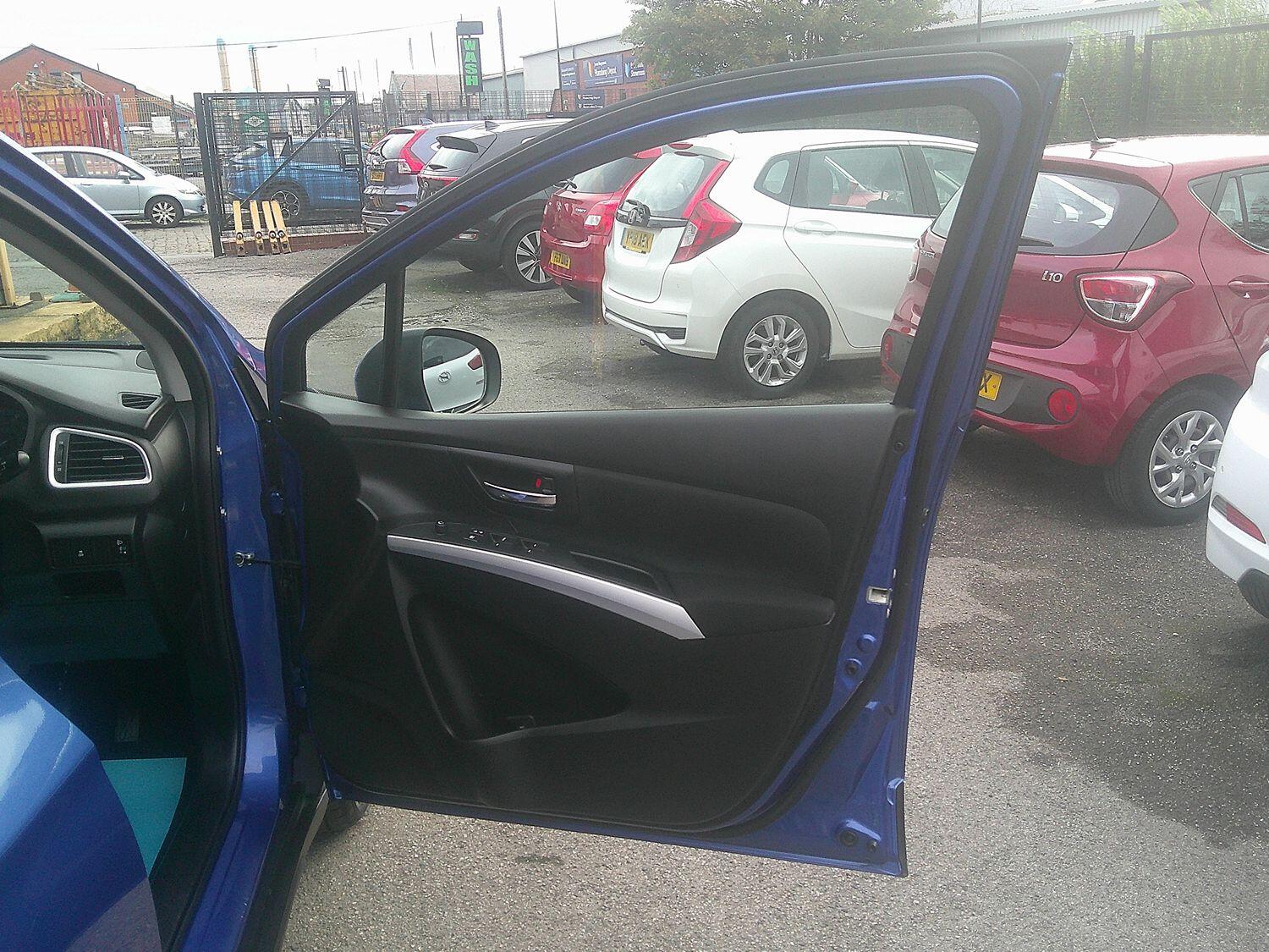 Used Suzuki SX4 S-Cross 2015 for sale - 76107195: Photo 17