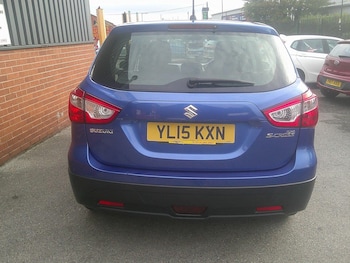 Used Suzuki SX4 S-Cross 2015 for sale - 76107195: Photo 4