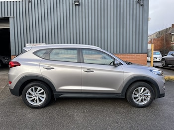 Used Hyundai TUCSON 2017 for sale - 77370699: Photo