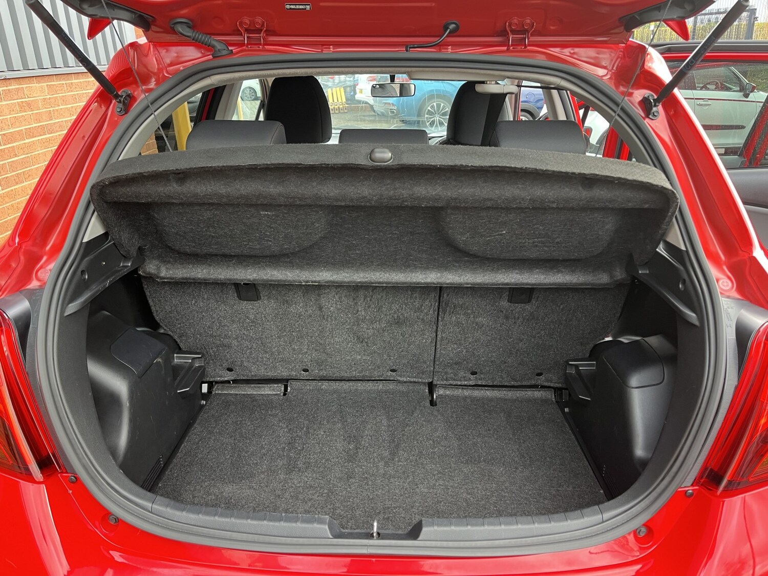 Used Toyota Yaris 2015 for sale - 77864878: Photo 20