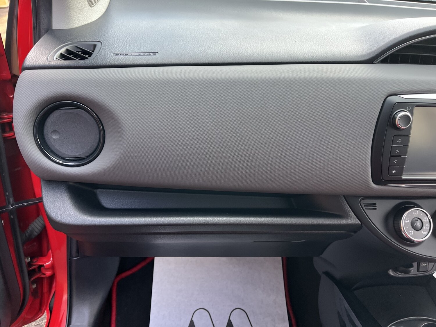 Used Toyota Yaris 2015 for sale - 77864878: Photo 26