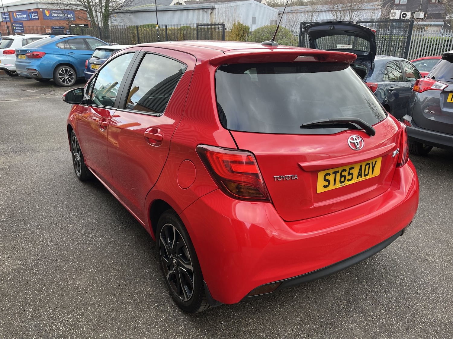 Used Toyota Yaris 2015 for sale - 77864878: Photo 5