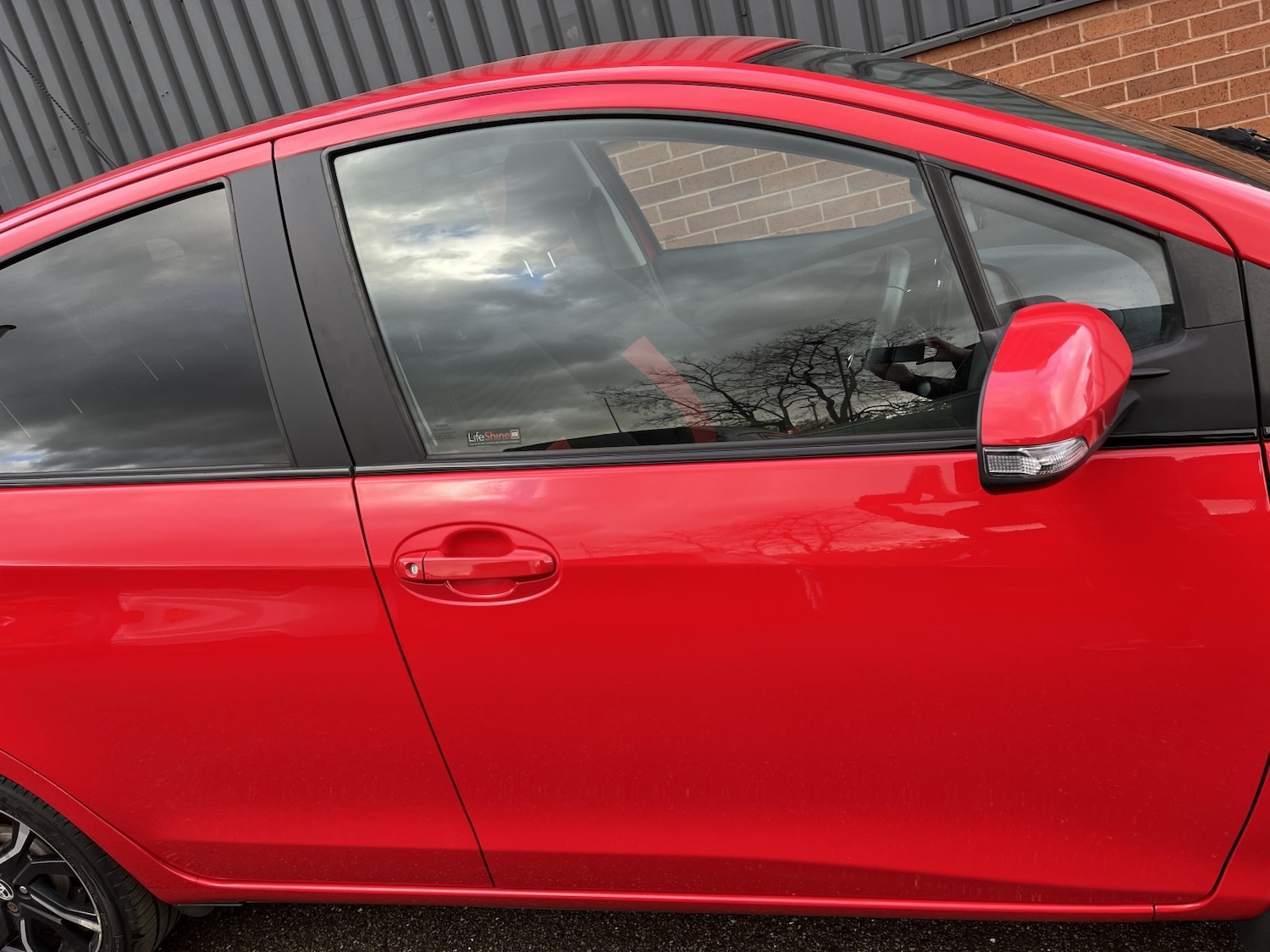 Used Toyota Yaris 2015 for sale - 77864878: Photo 9