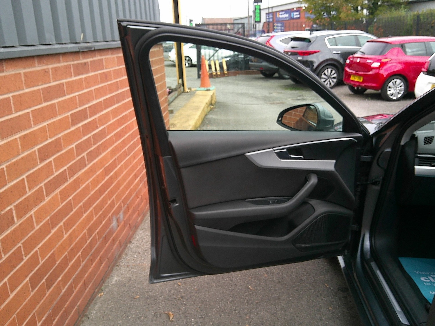 Used Audi A4 2016 for sale - 76268489: Photo 15