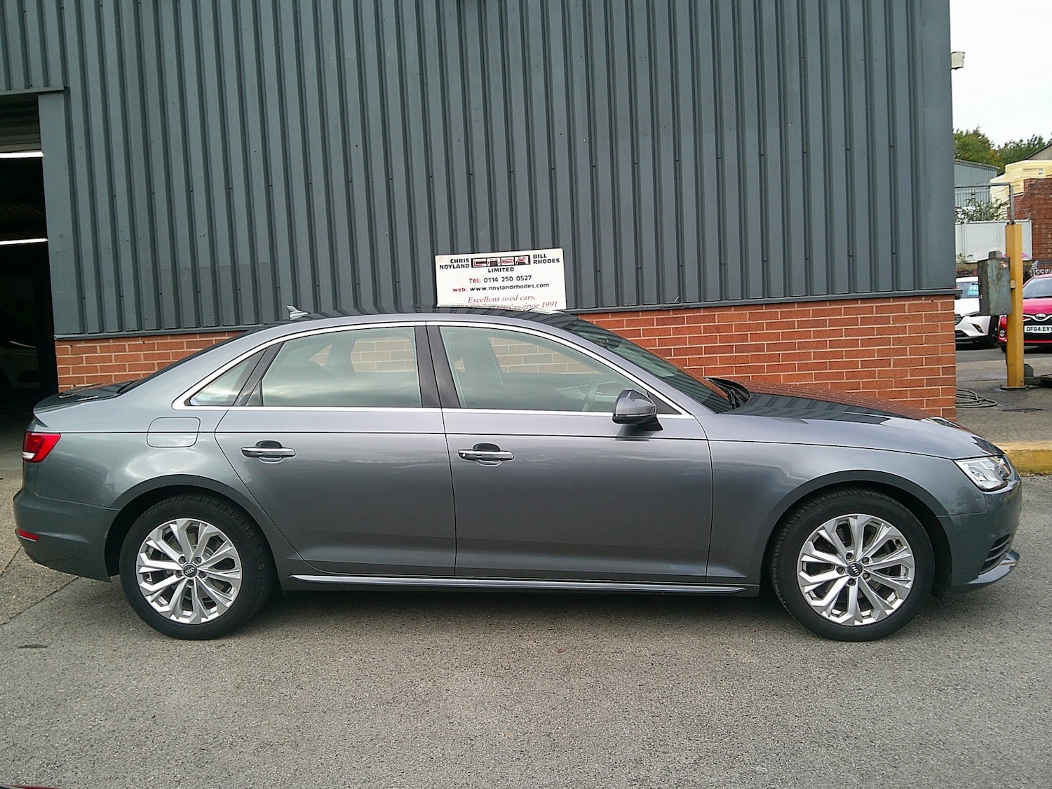 Used Audi A4 2016 for sale - 76268489: Photo 2